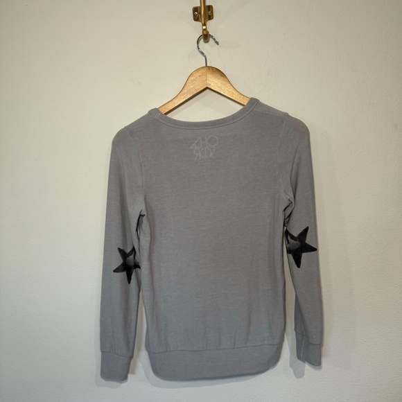 Chaser Women’s Graphic Face Sweatshirt Size XS Gray Long Sleeve Soft Pullover - Picture 3 of 4